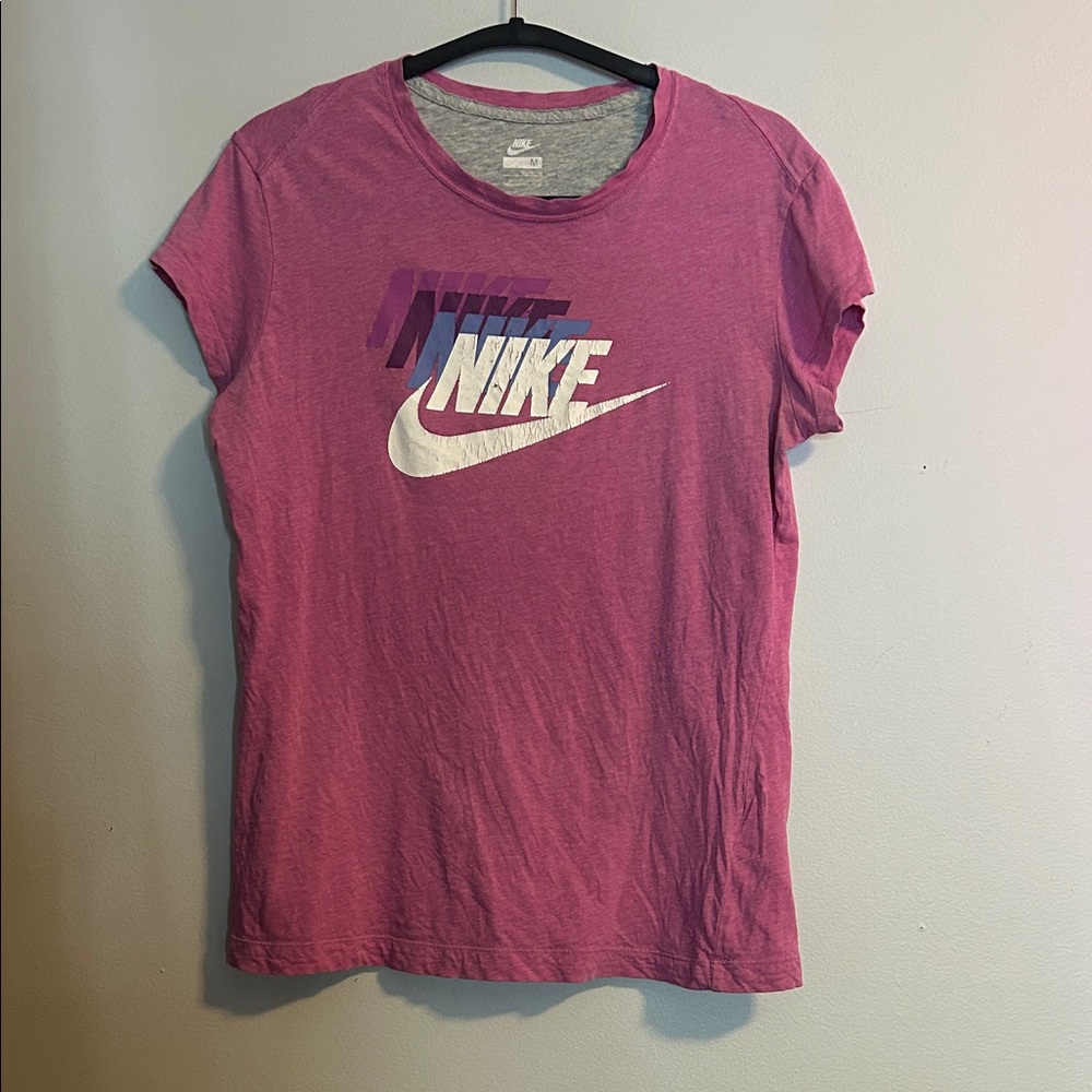 Nike Women's Purple and White Graphic Tee